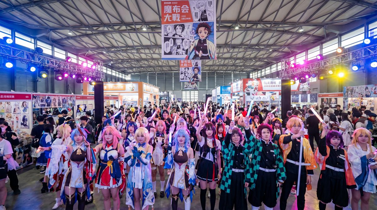 男男gay动漫cosplay视频
